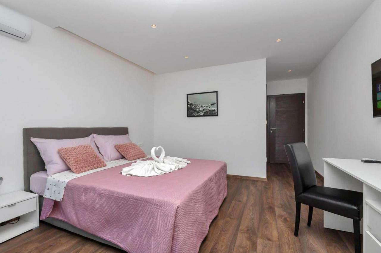 Holiday Home E Bast Bagian luar foto
